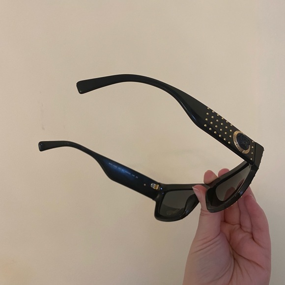 VERSACE SUNGLASSES BLK GOLD - Picture 4 of 8